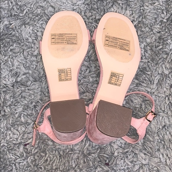 F21 suede heels - Picture 7 of 8